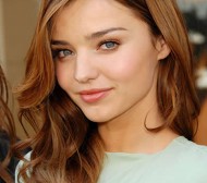 Miranda-Kerr-caramel-long-hairstyles-4